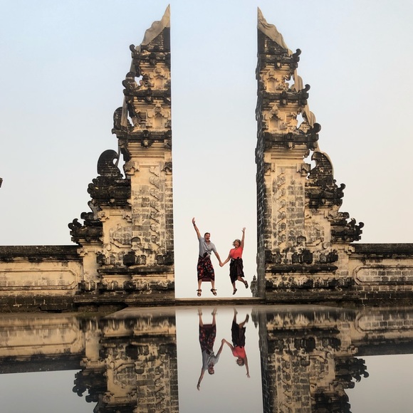 Meet your Posher, Laurel - Picture 1 of 2